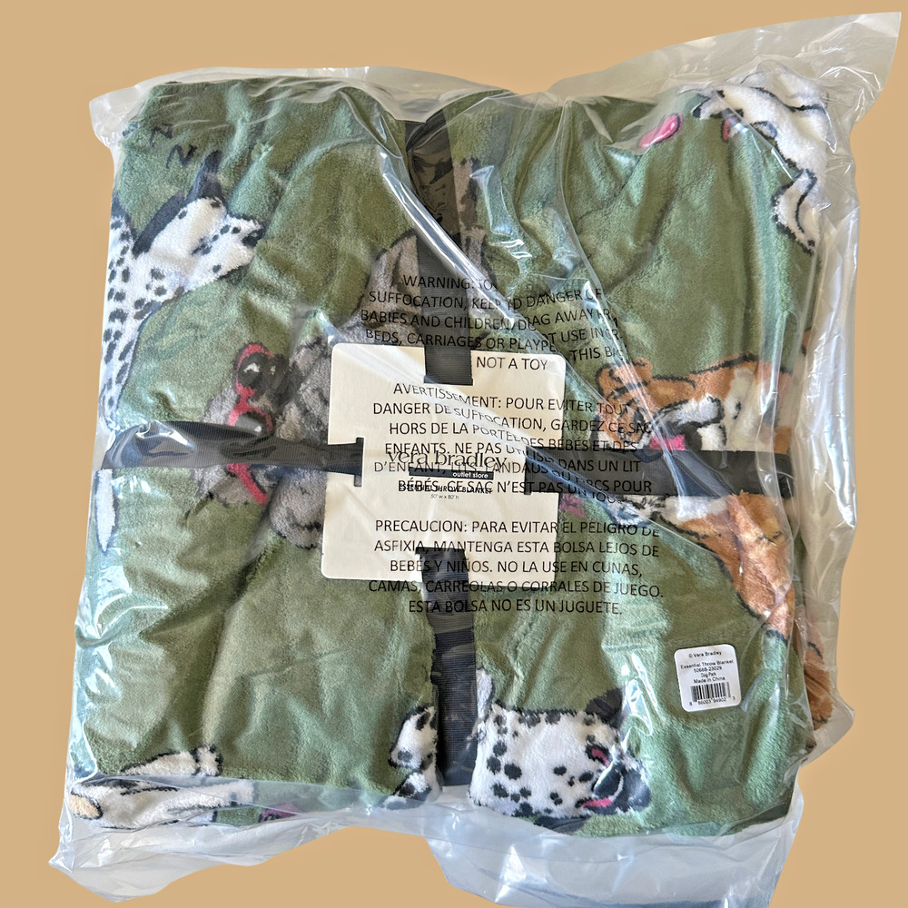 New Vera Bradley DOG PARK 50" x 80" Essentials Throw Blanket Green